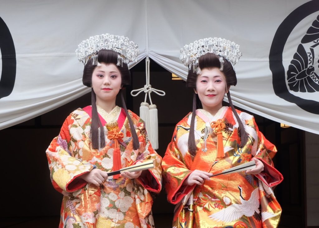 第32回大名行列の雅姫と琴姫の写真